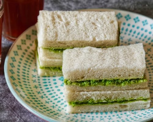 chutney cheese sandwich